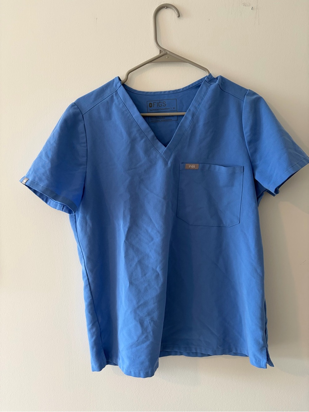 FIGS Women’s Scrub Top - Light Blue